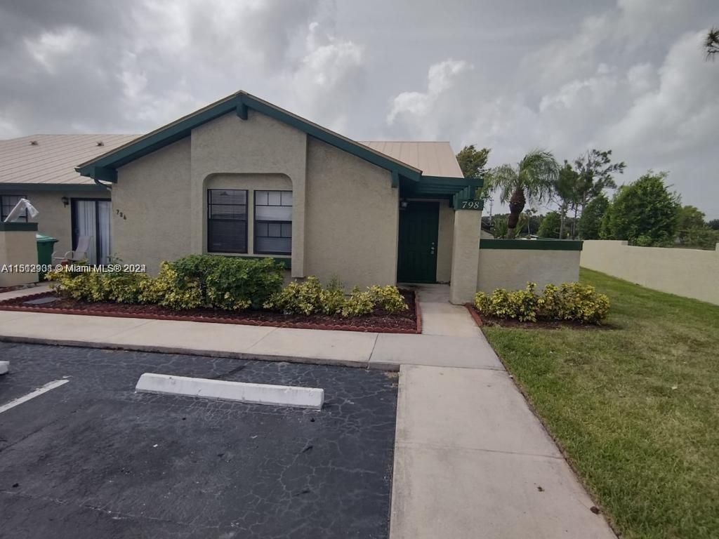 Photo of 798 SW Claudia Ave #798, Port Saint Lucie, FL 34953 (MLS # A11512931)