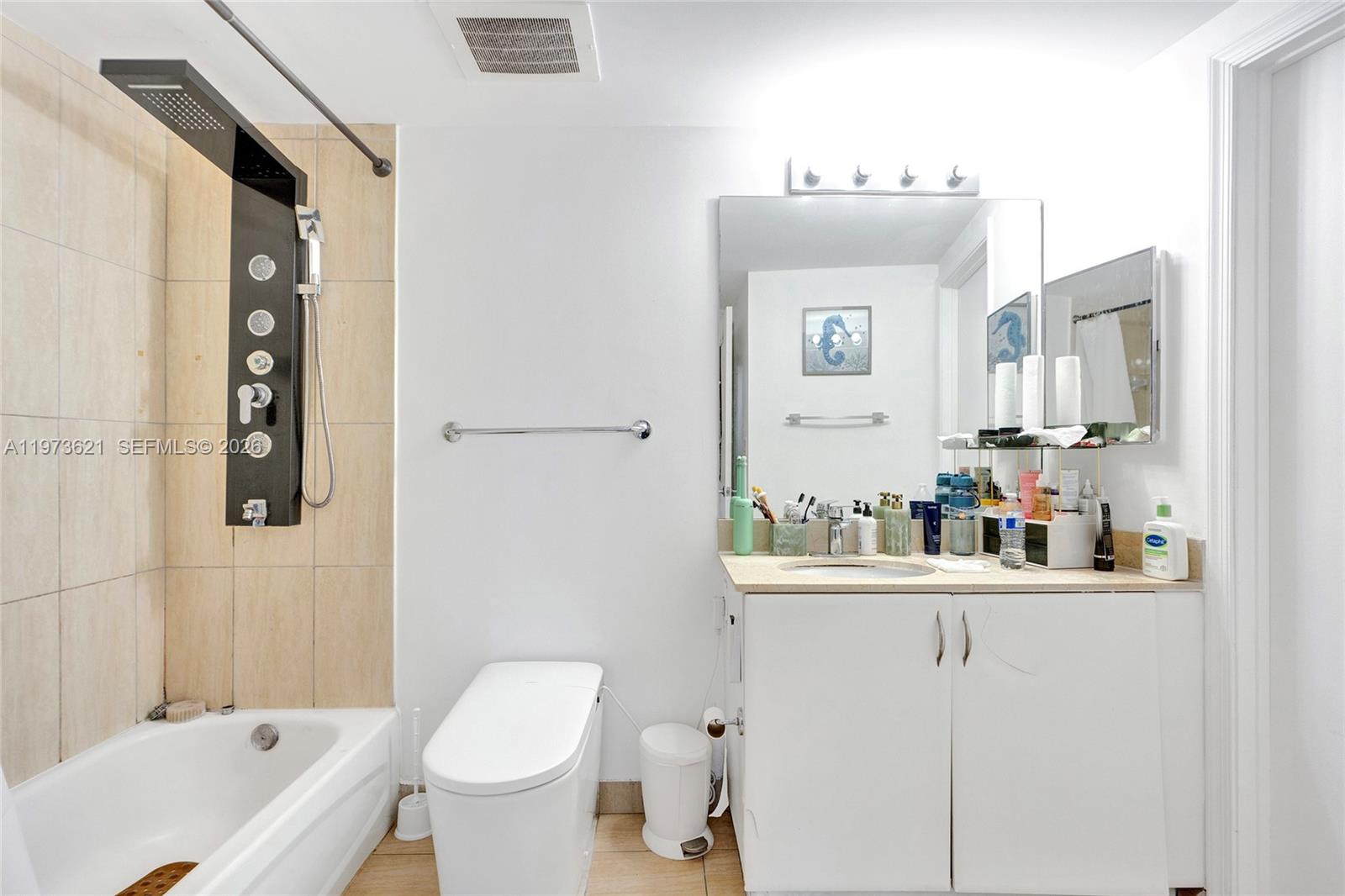 OPERA TOWER CONDO - Residential