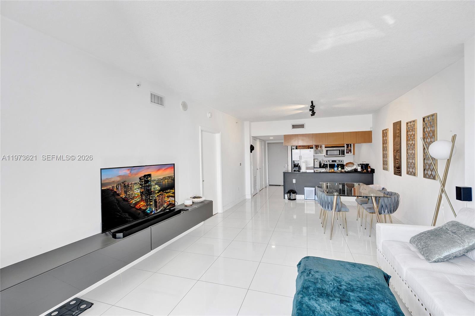 OPERA TOWER CONDO - Residential