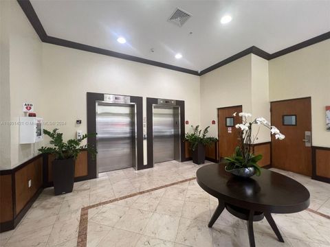 Condominium in Coral Gables FL 2030 Douglas Rd 9.jpg