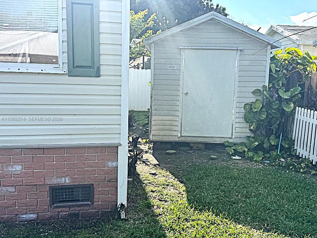 220 NE 12th Ave #182