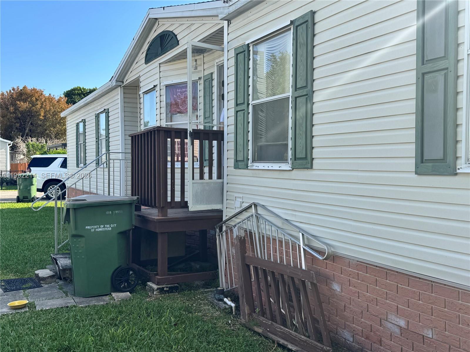 220 NE 12th Ave #182