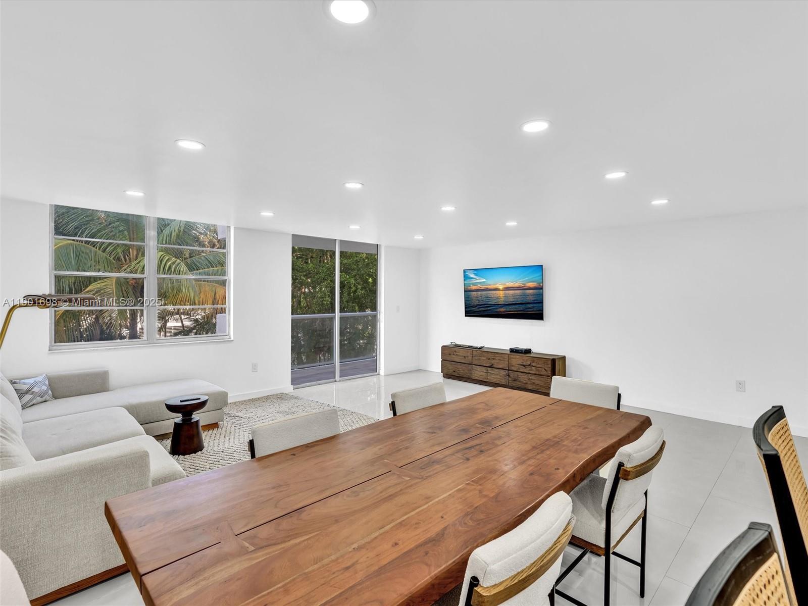 10000 PLAZA CONDO-SOUTH T - Residential Lease