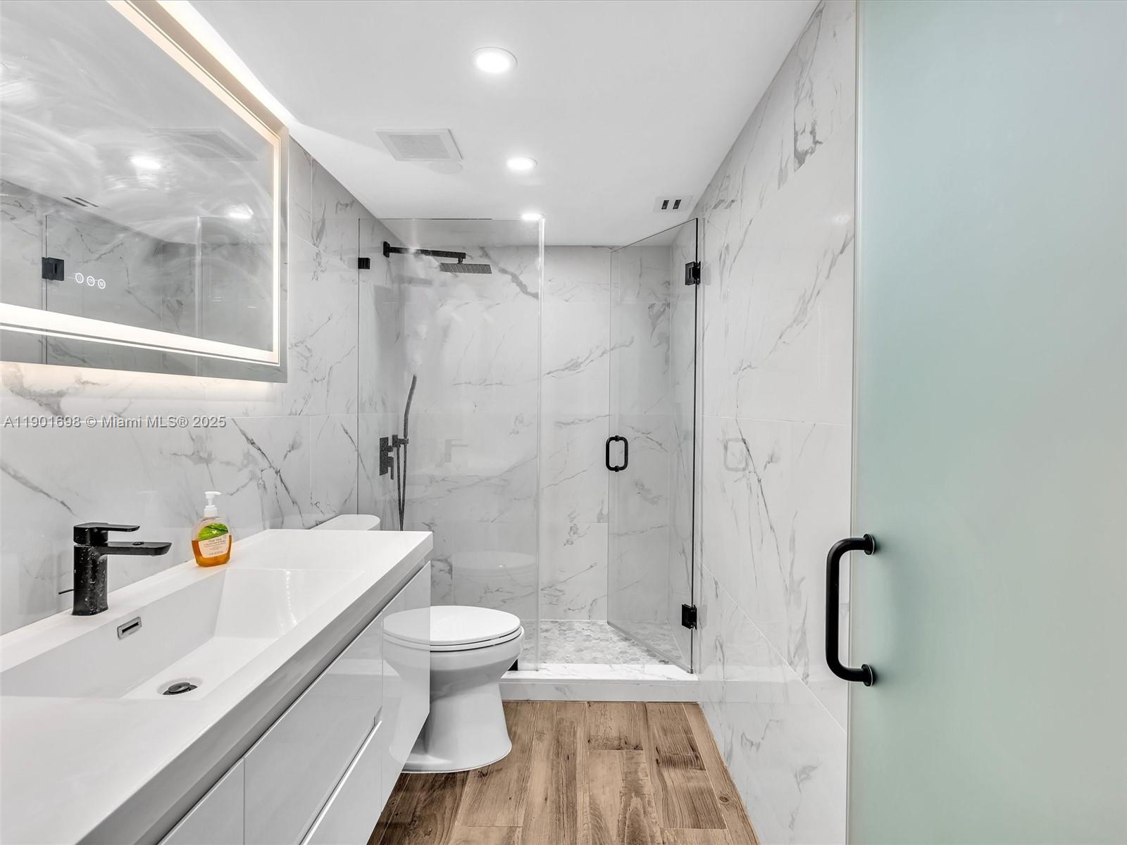 10000 PLAZA CONDO-SOUTH T - Residential Lease