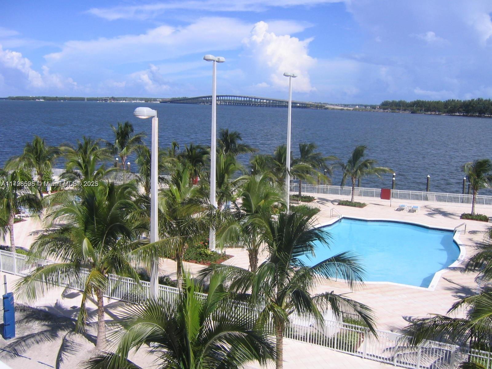 2101 Brickell Ave 3208
