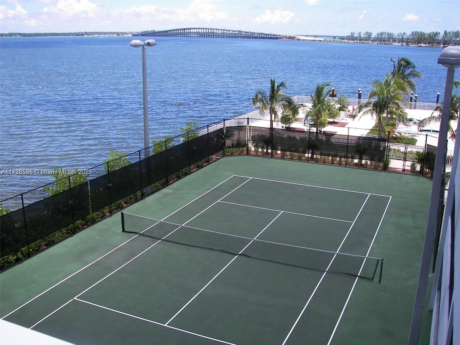 2101 Brickell Ave 3208