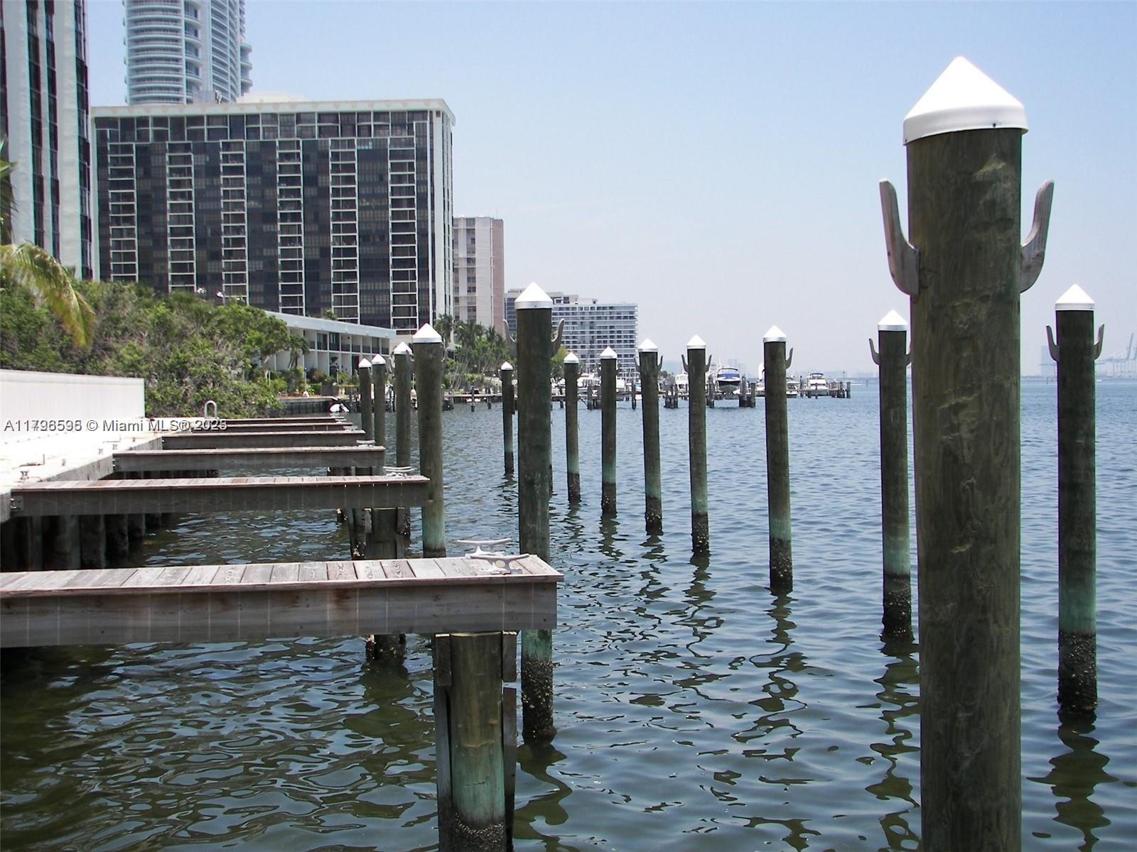 2101 Brickell Ave 3208