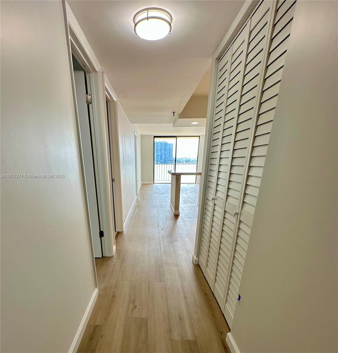 17878 N Bay Rd 306