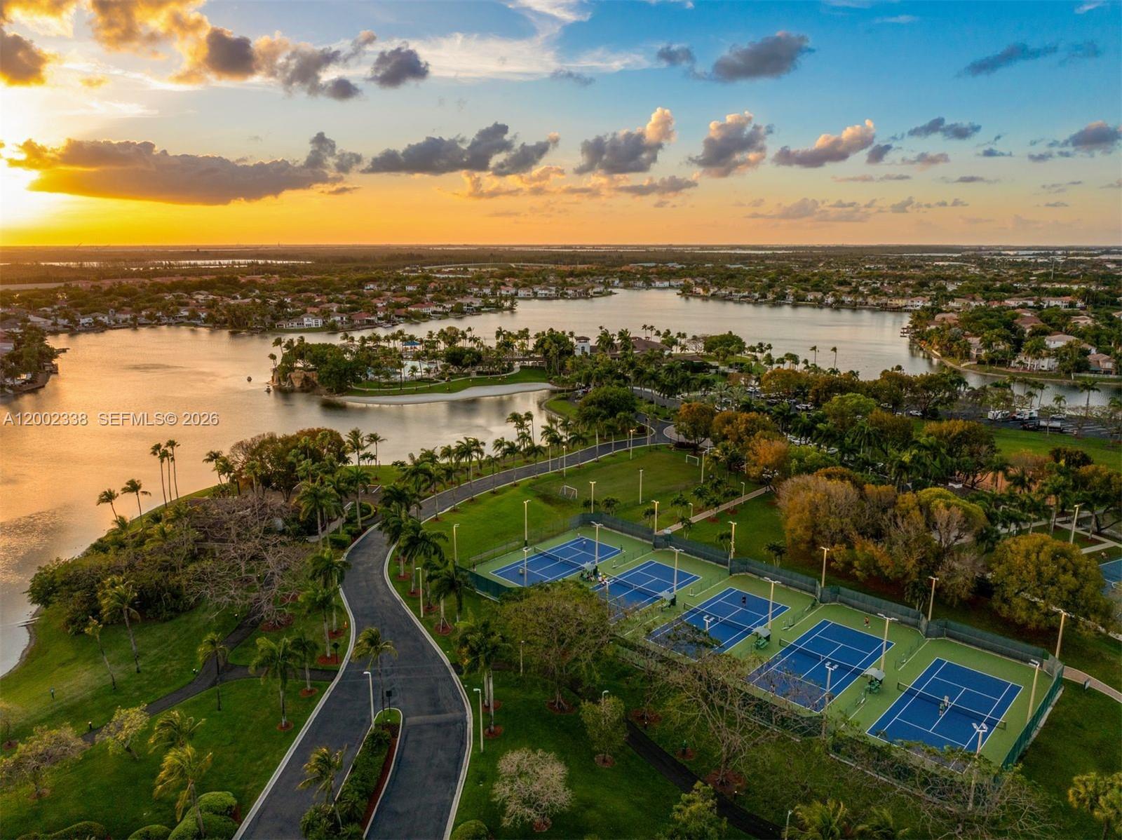 DORAL ISLES MEDITERRANEA - Residential