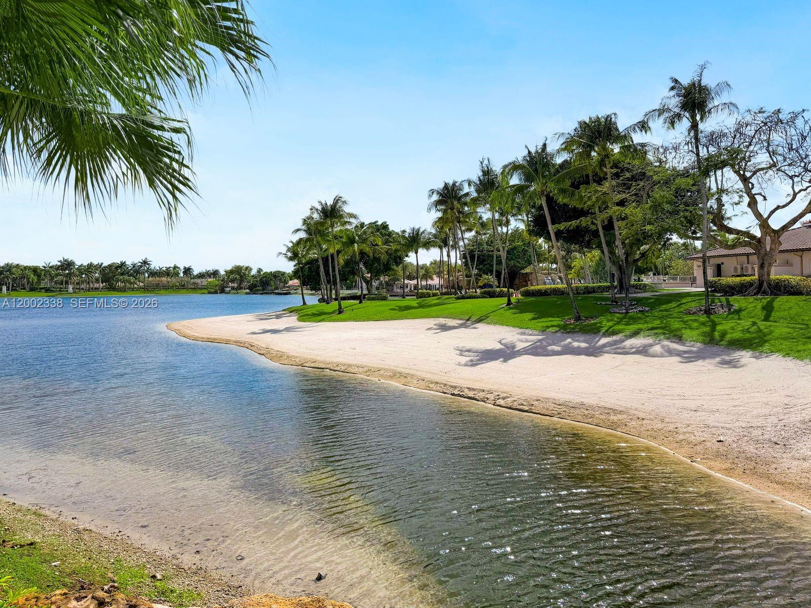 DORAL ISLES MEDITERRANEA - Residential