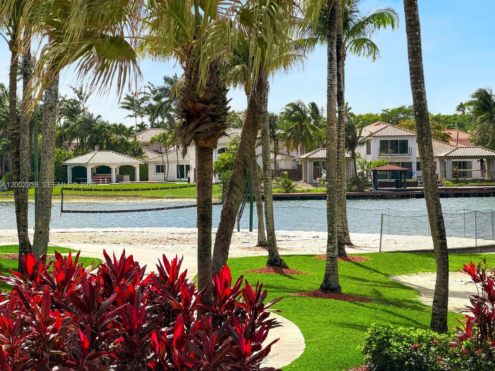 DORAL ISLES MEDITERRANEA - Residential