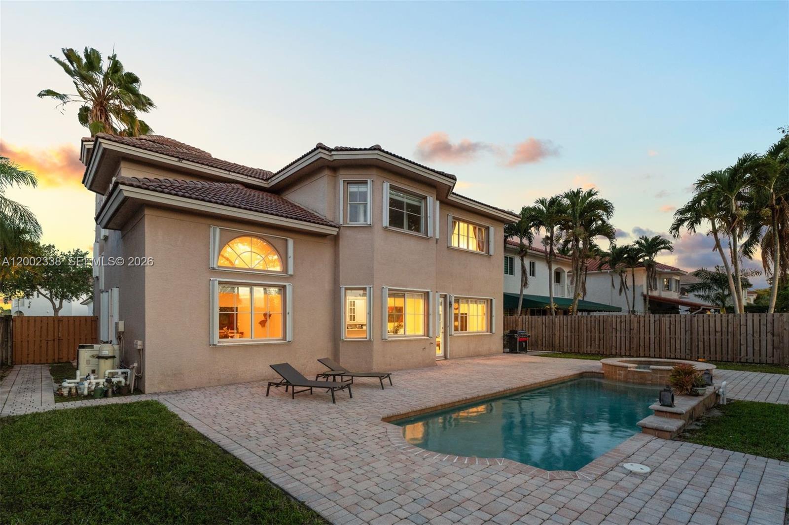 DORAL ISLES MEDITERRANEA - Residential