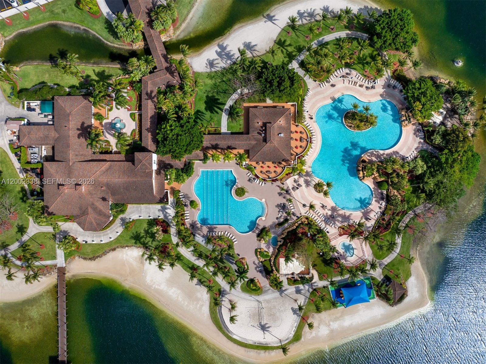 DORAL ISLES MEDITERRANEA - Residential