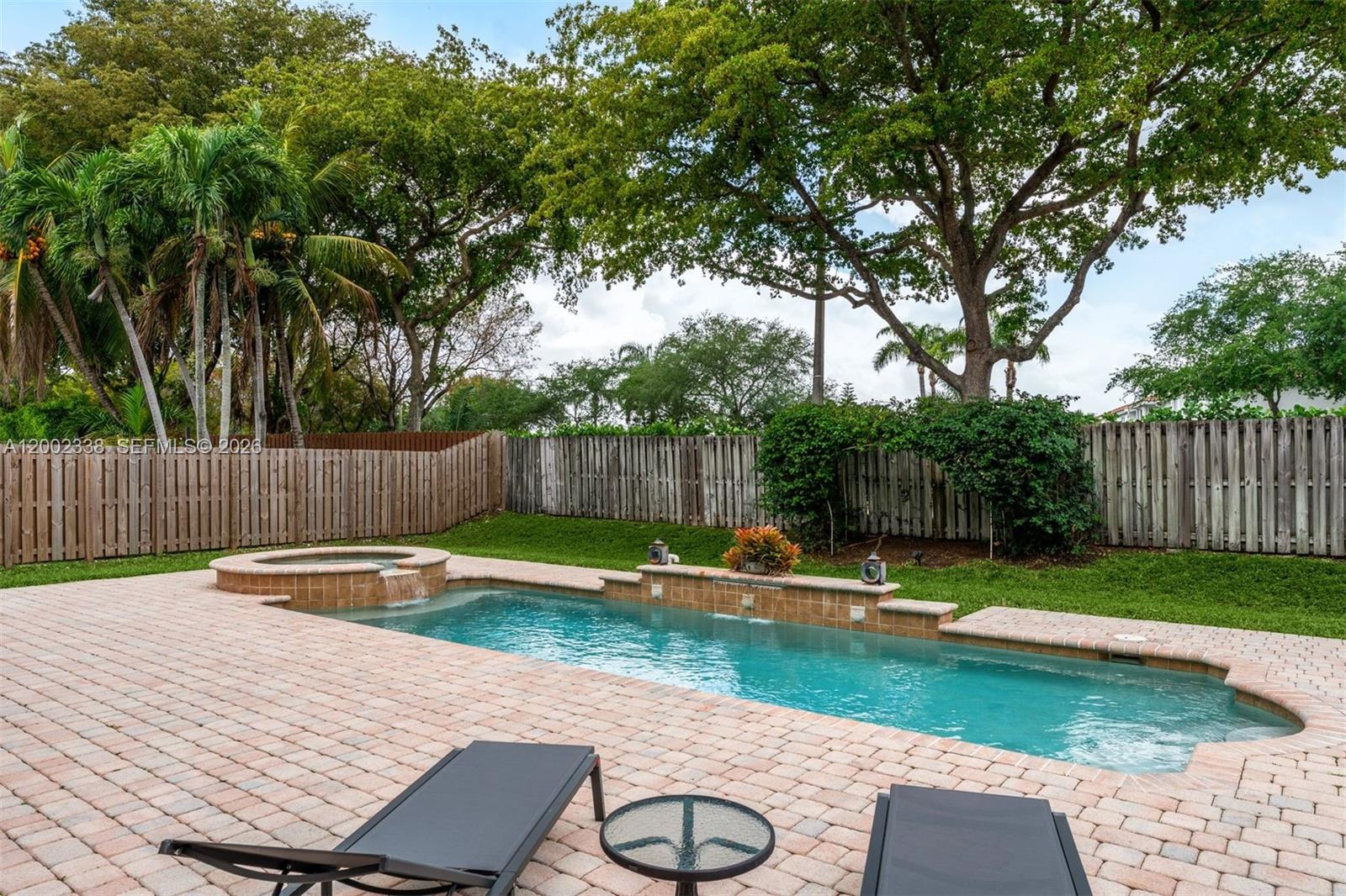 DORAL ISLES MEDITERRANEA - Residential