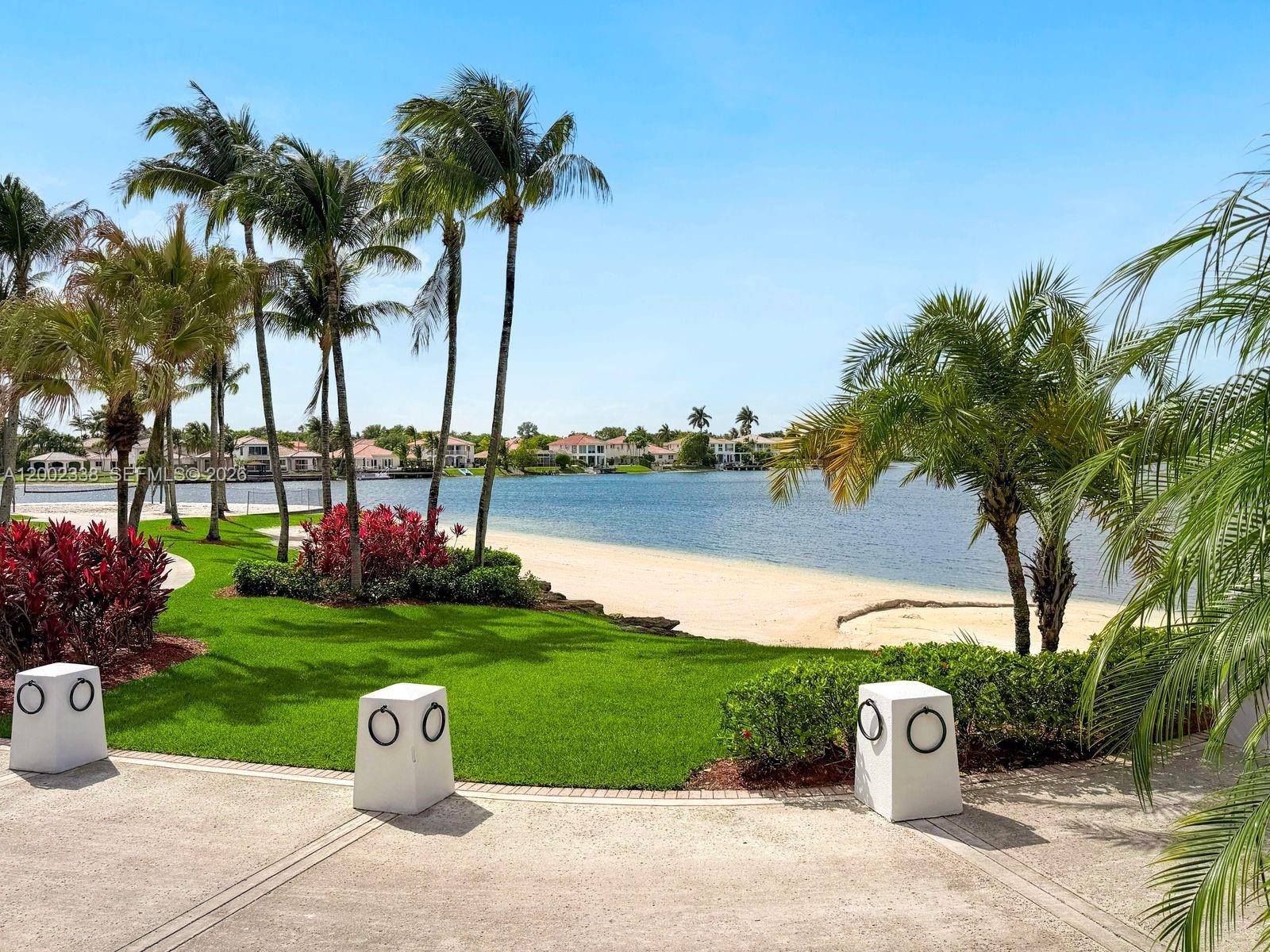 DORAL ISLES MEDITERRANEA - Residential