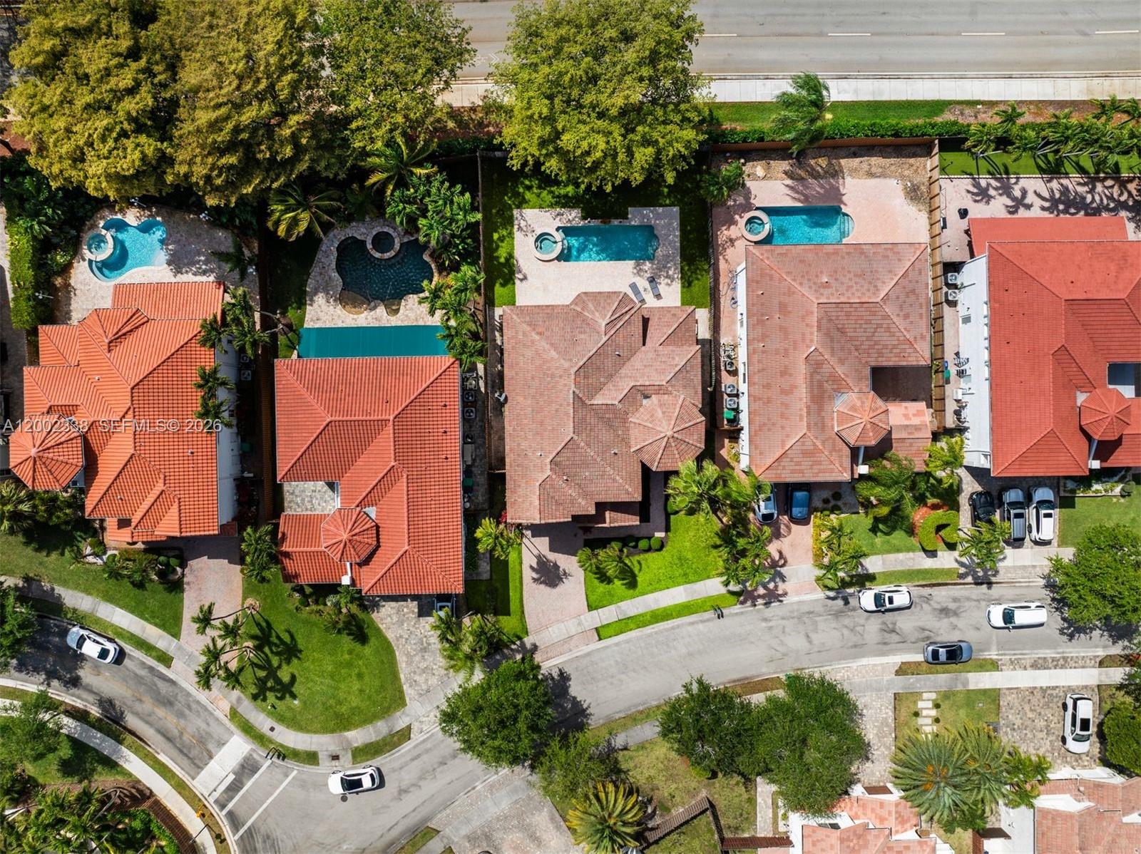 DORAL ISLES MEDITERRANEA - Residential