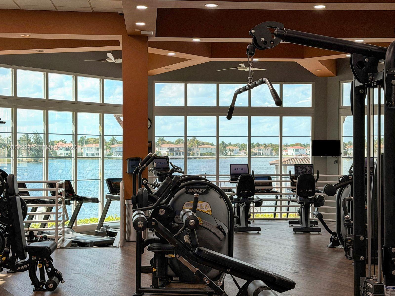 DORAL ISLES MEDITERRANEA - Residential