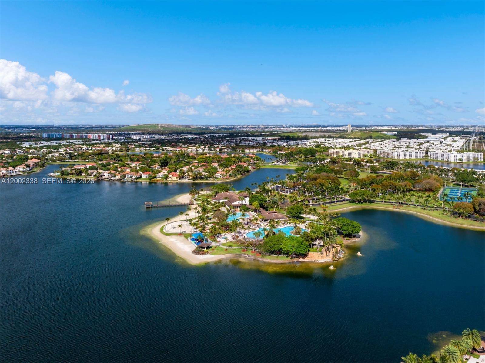 DORAL ISLES MEDITERRANEA - Residential