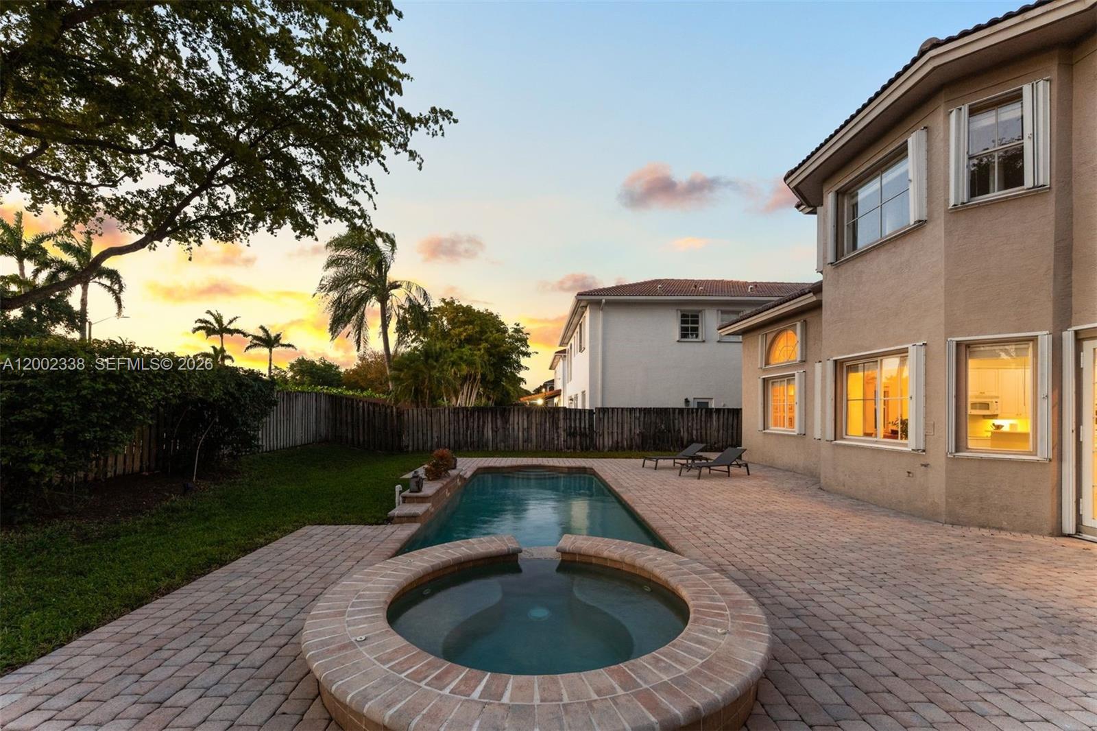 DORAL ISLES MEDITERRANEA - Residential