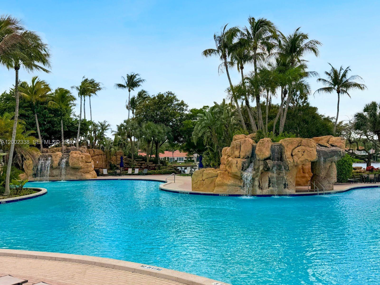 DORAL ISLES MEDITERRANEA - Residential