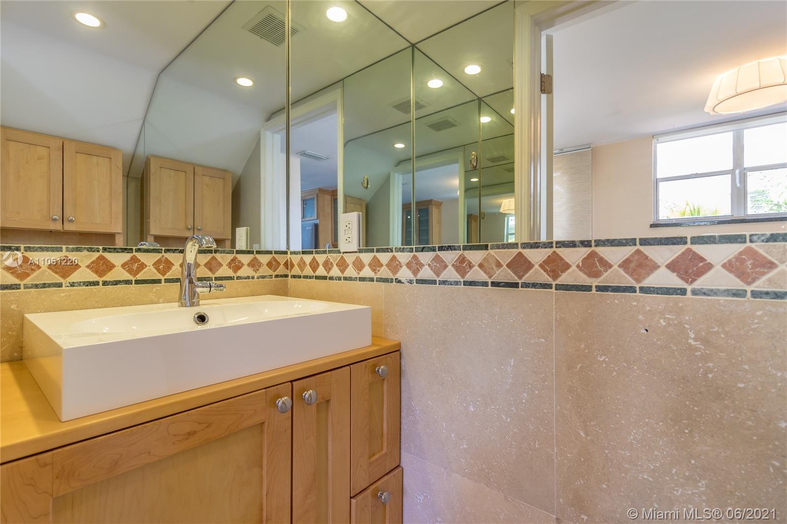 TROPICO CONDO - Residential