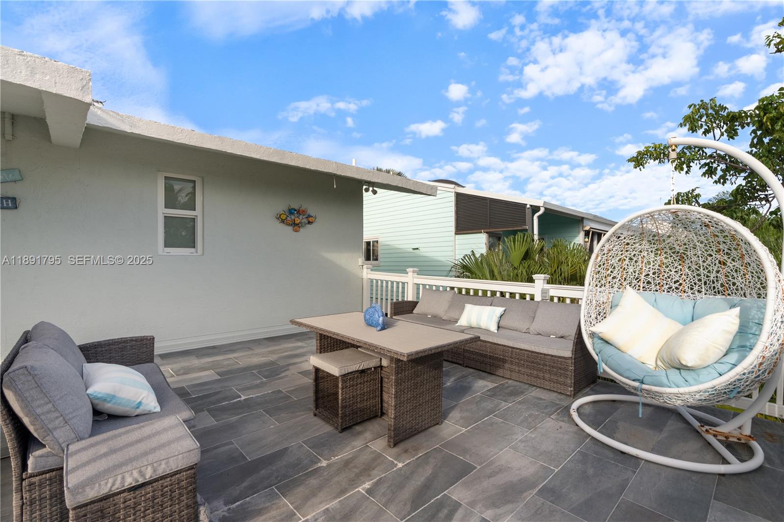 PARADISE POINT COVE - Residential