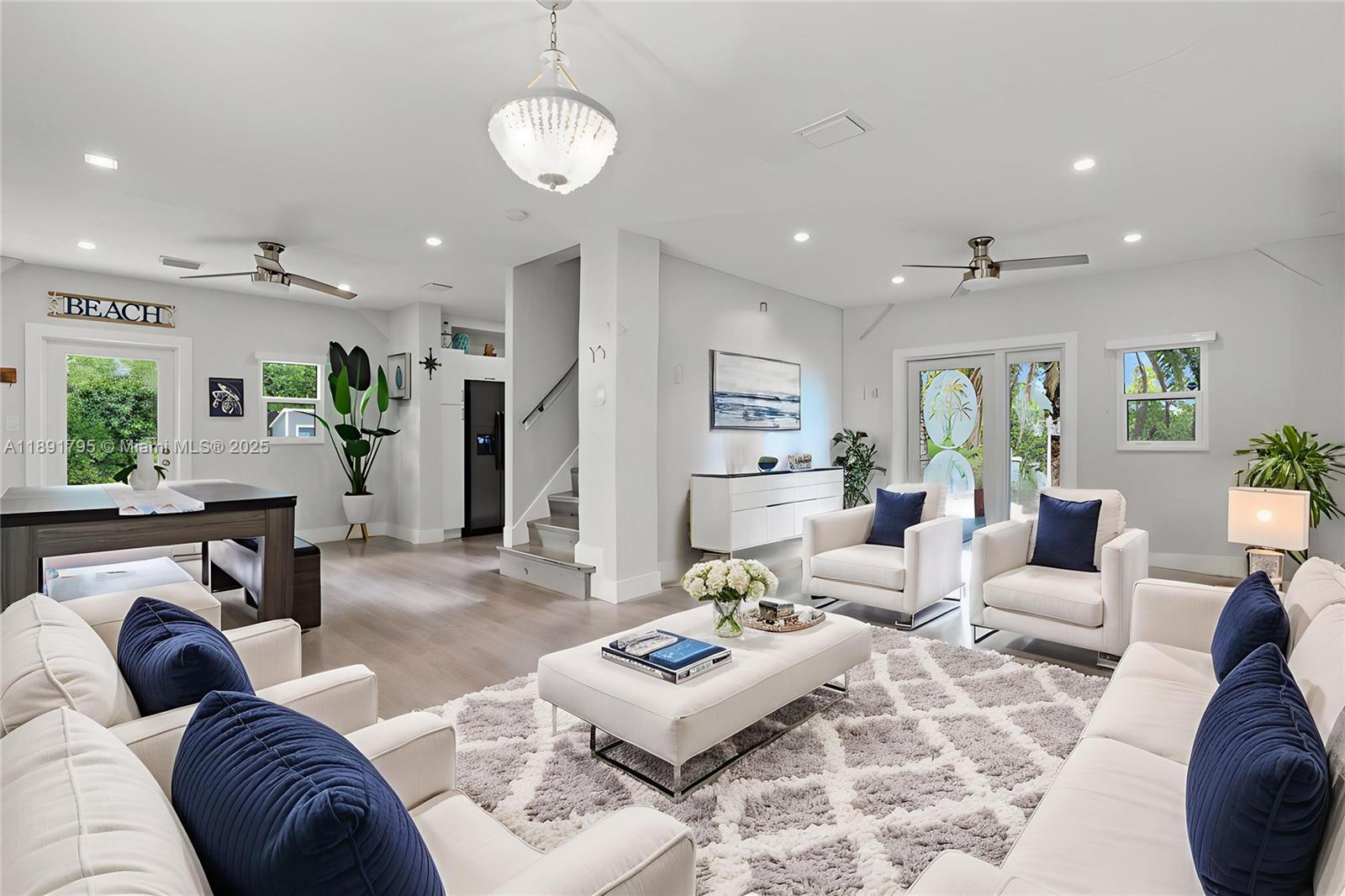 PARADISE POINT COVE - Residential