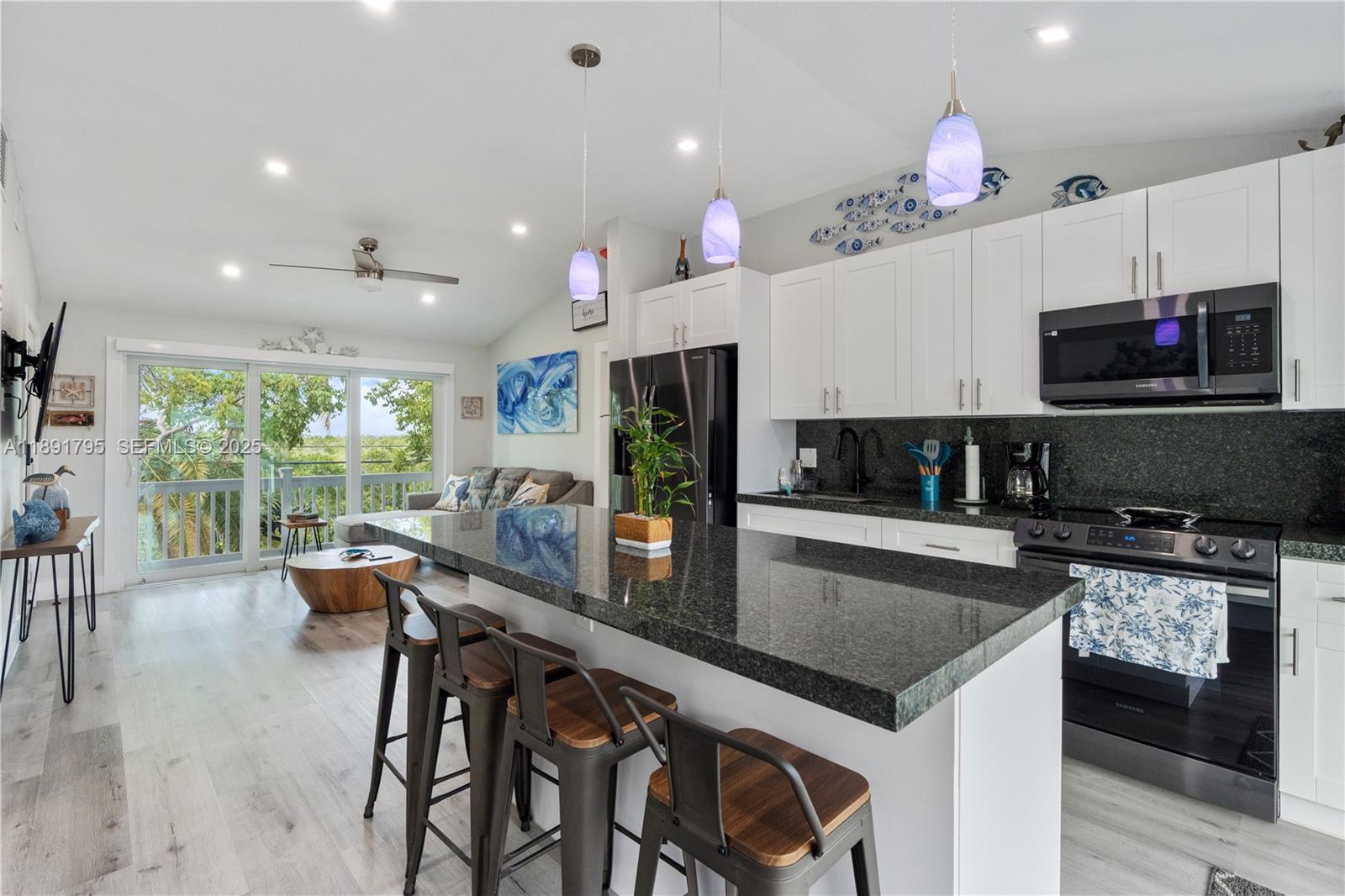 PARADISE POINT COVE - Residential