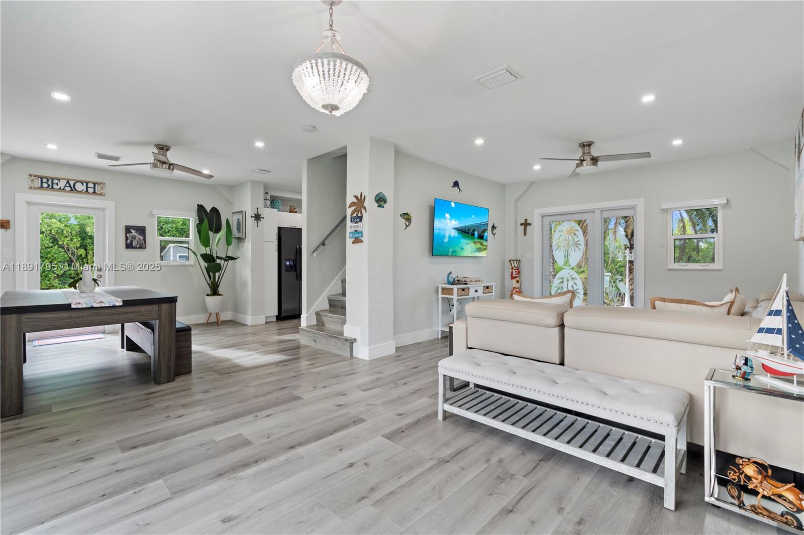 PARADISE POINT COVE - Residential