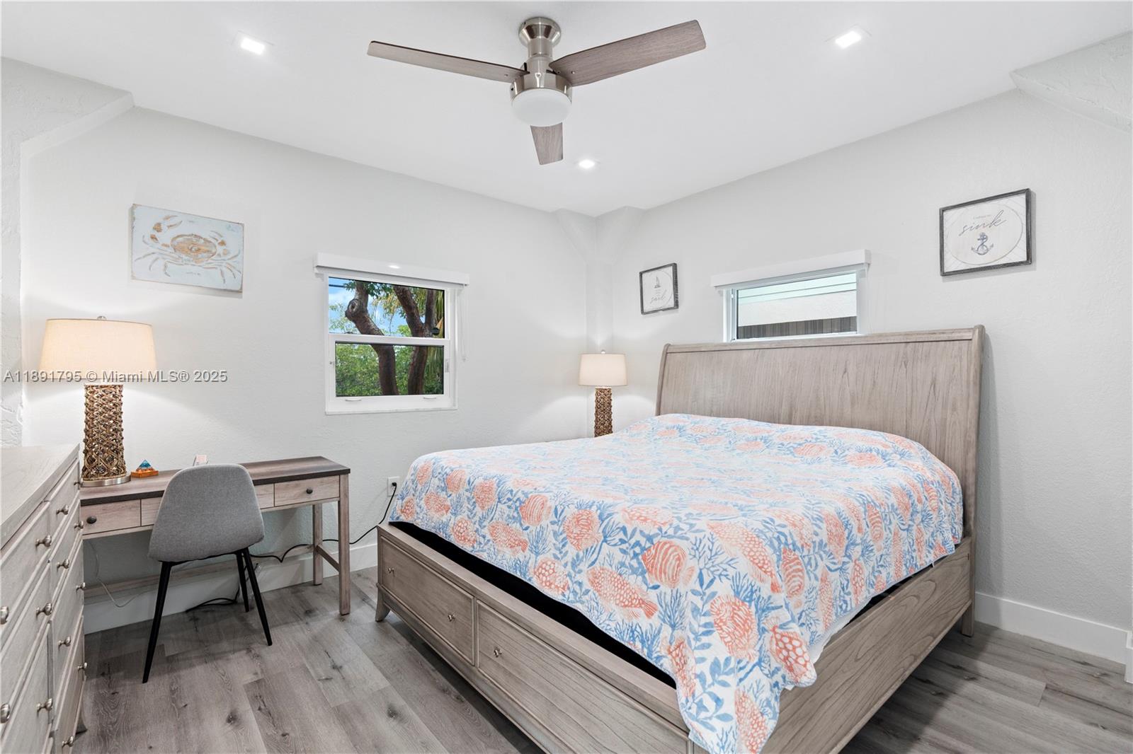 PARADISE POINT COVE - Residential