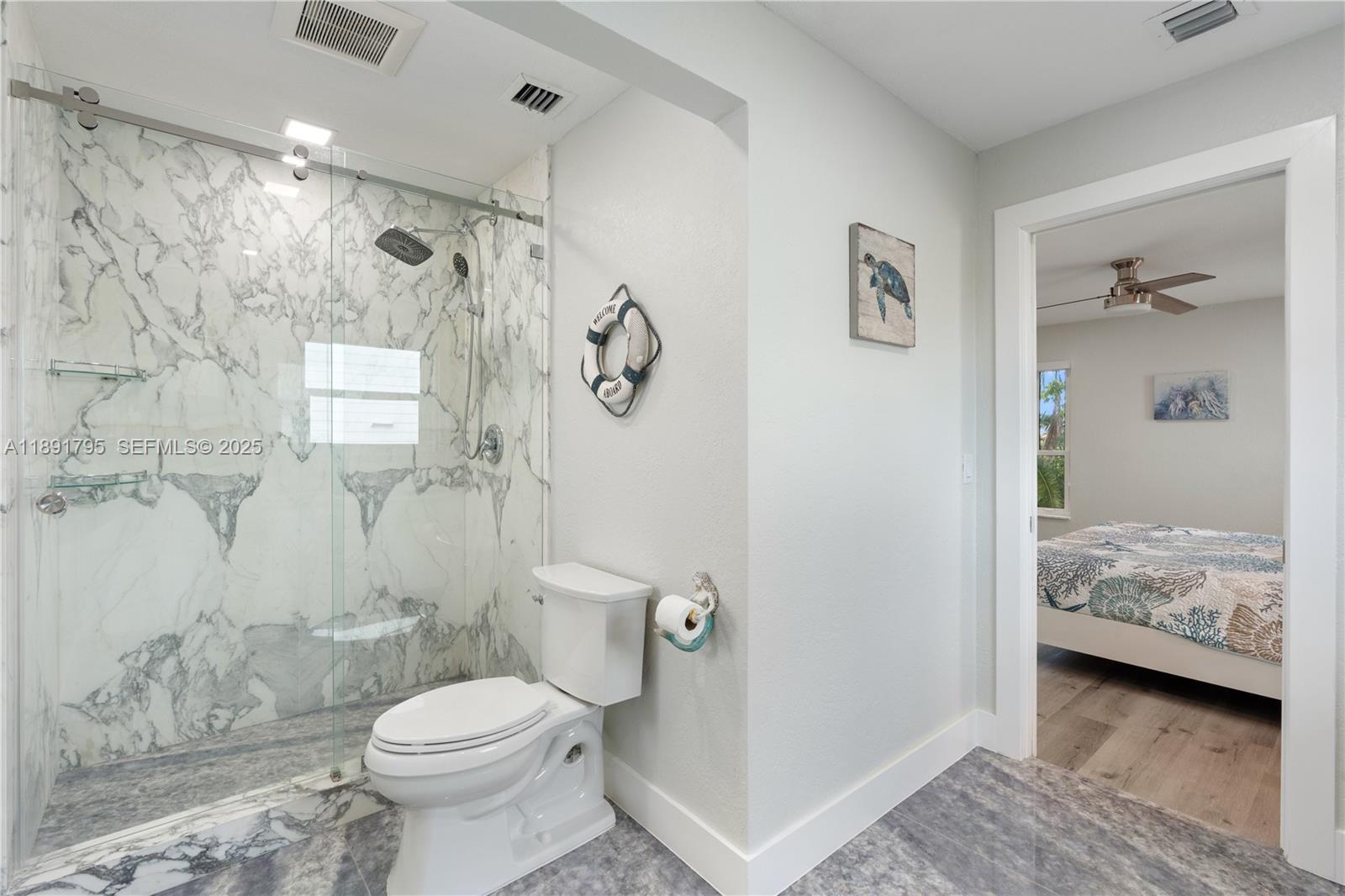 PARADISE POINT COVE - Residential