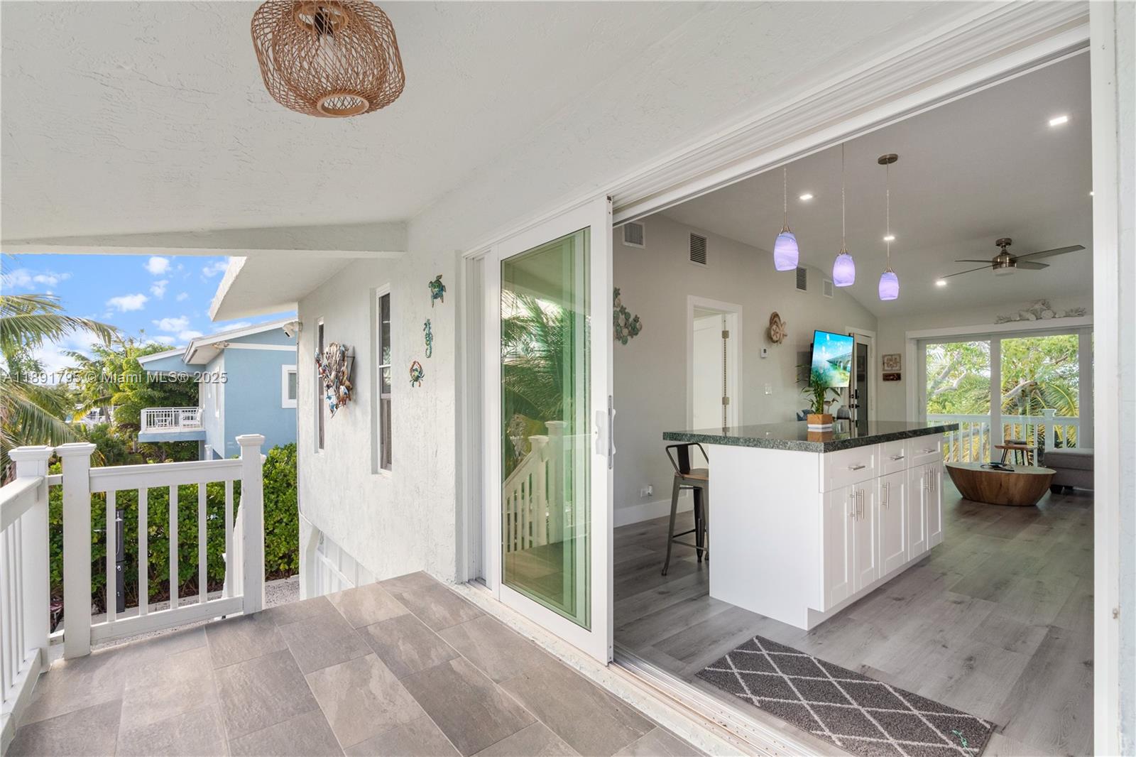 PARADISE POINT COVE - Residential