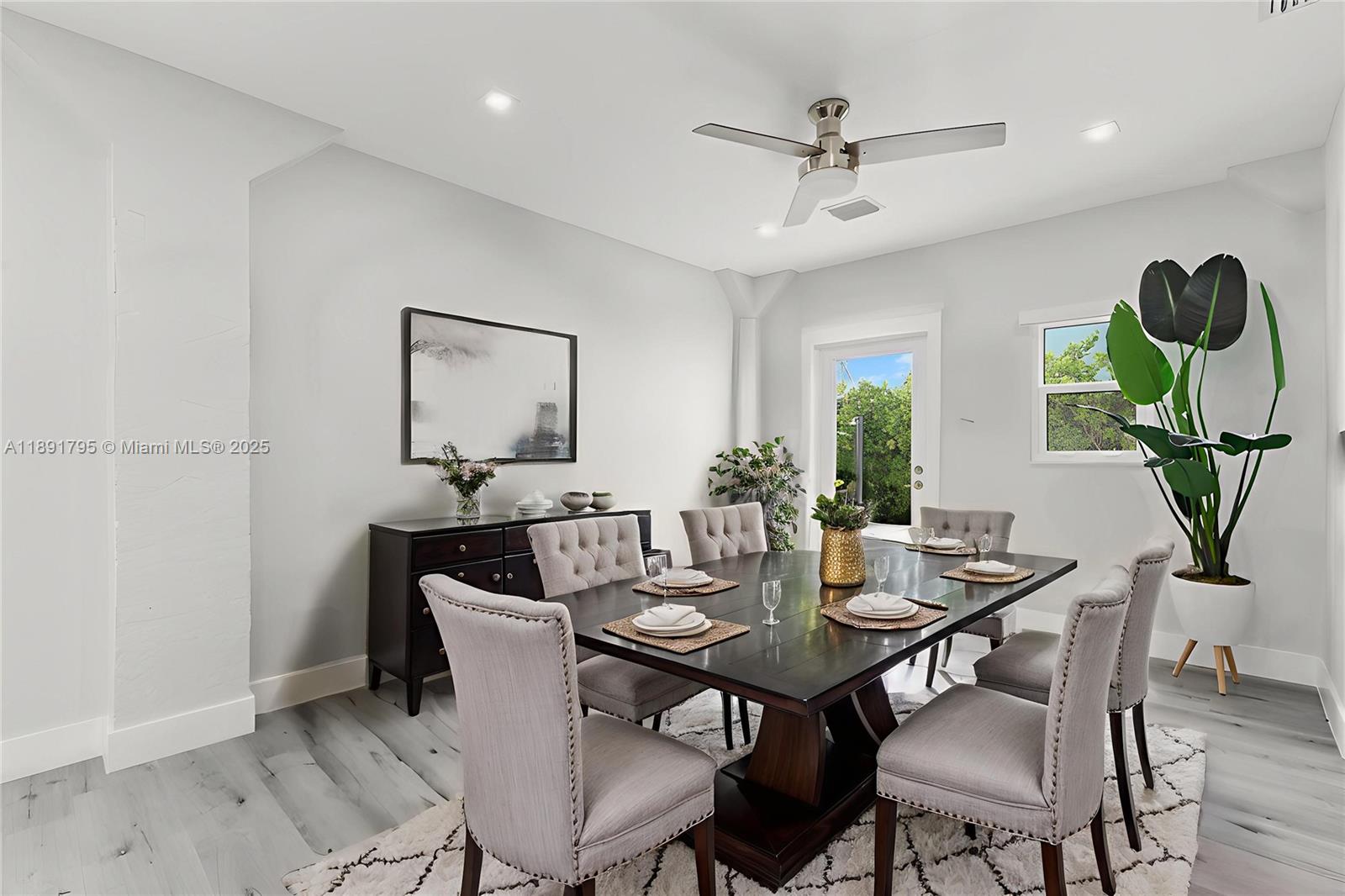 PARADISE POINT COVE - Residential