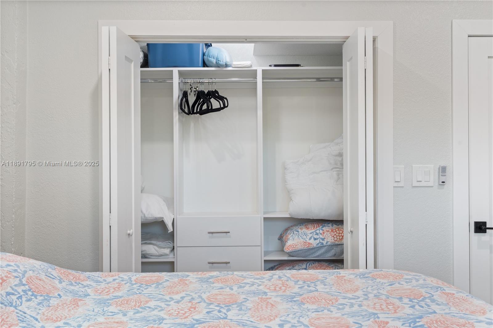 PARADISE POINT COVE - Residential