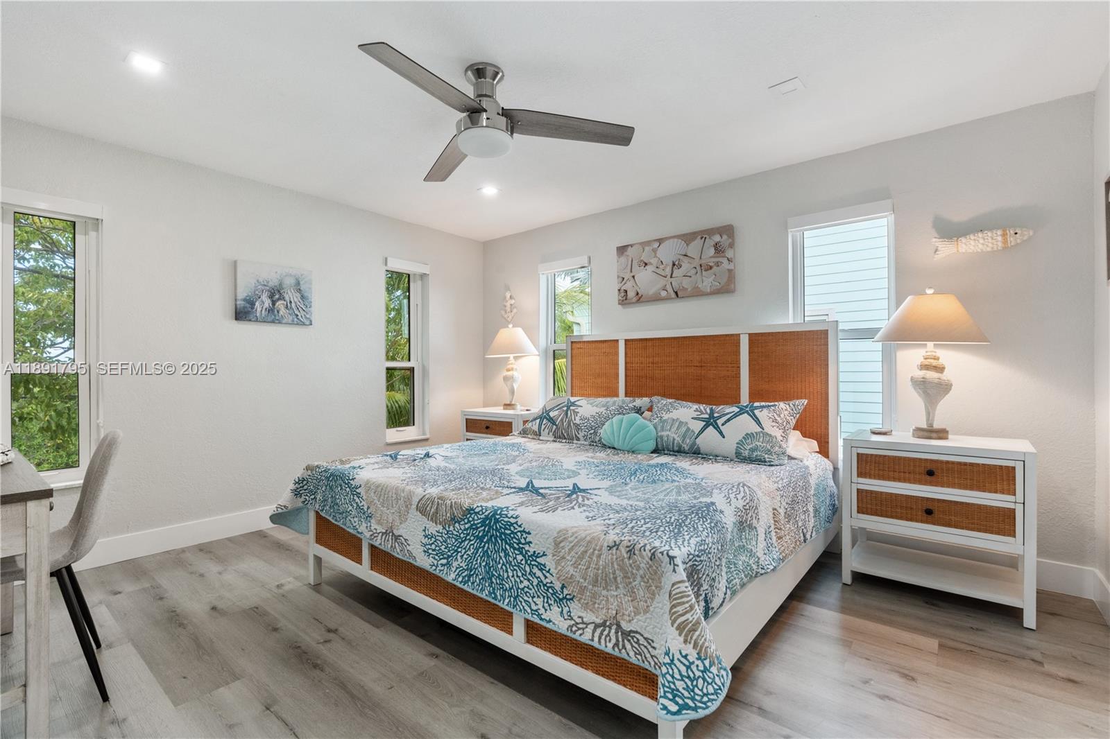 PARADISE POINT COVE - Residential