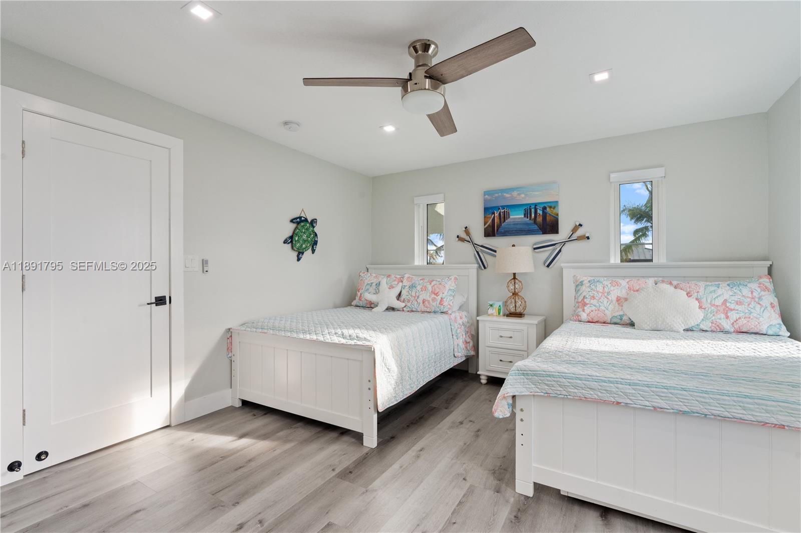 PARADISE POINT COVE - Residential