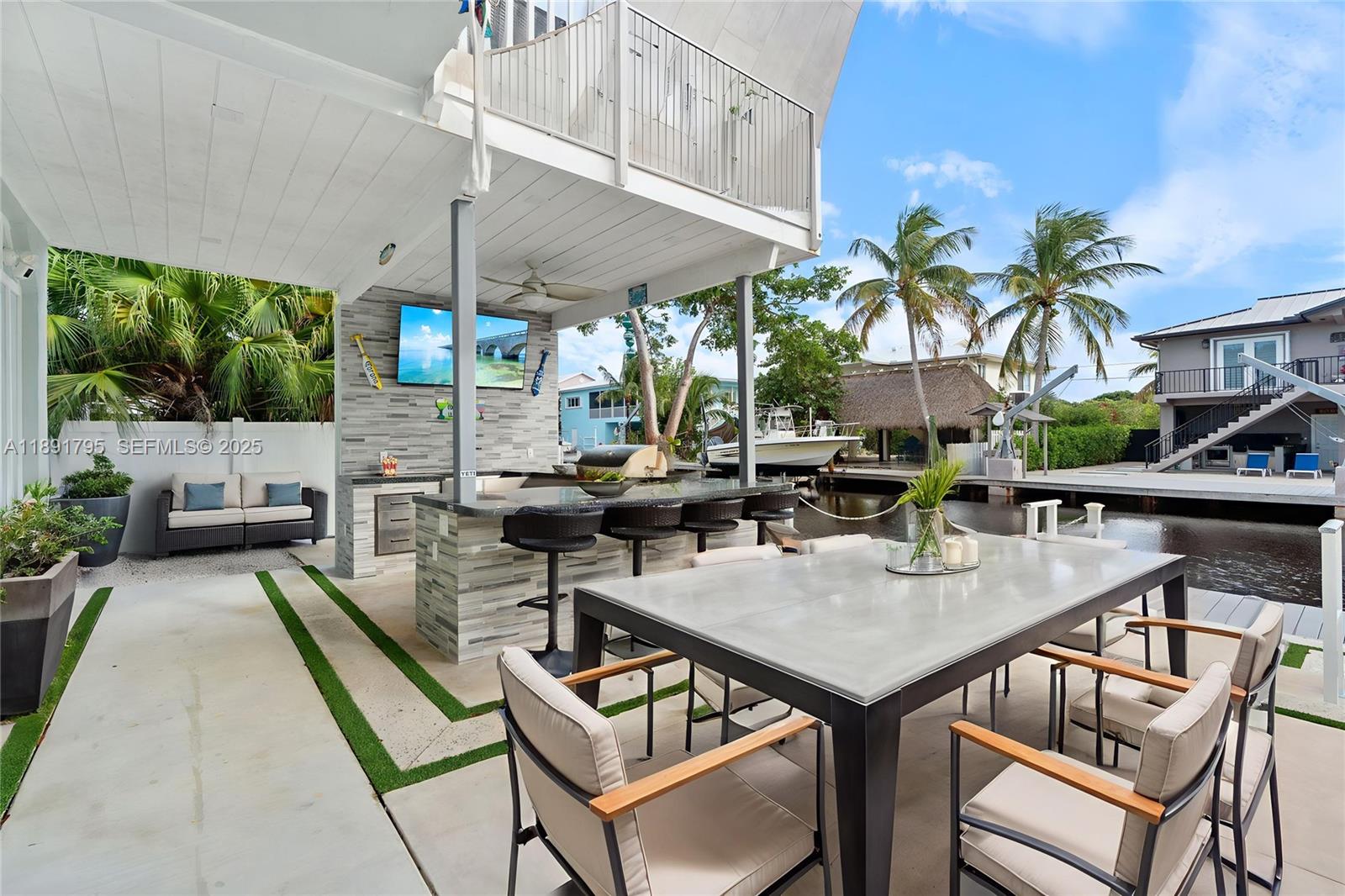 PARADISE POINT COVE - Residential