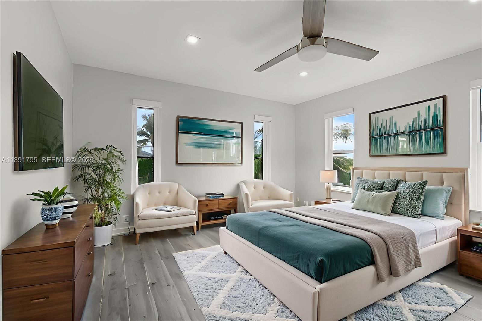 PARADISE POINT COVE - Residential