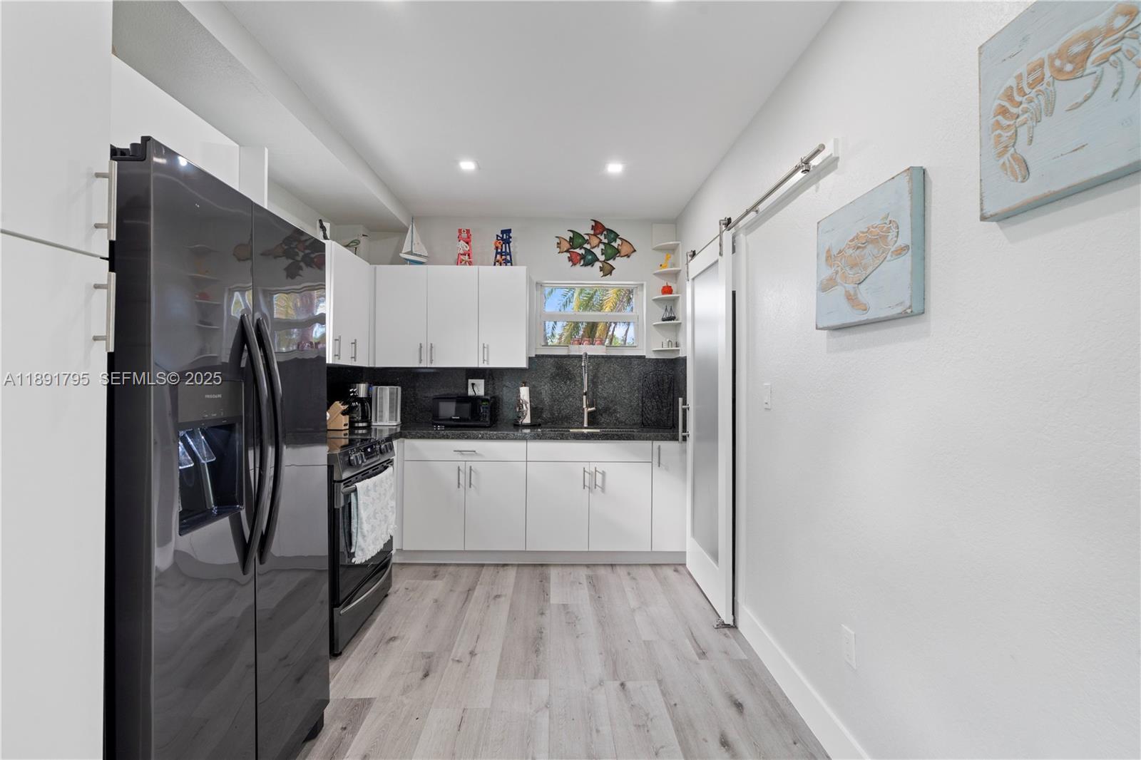 PARADISE POINT COVE - Residential