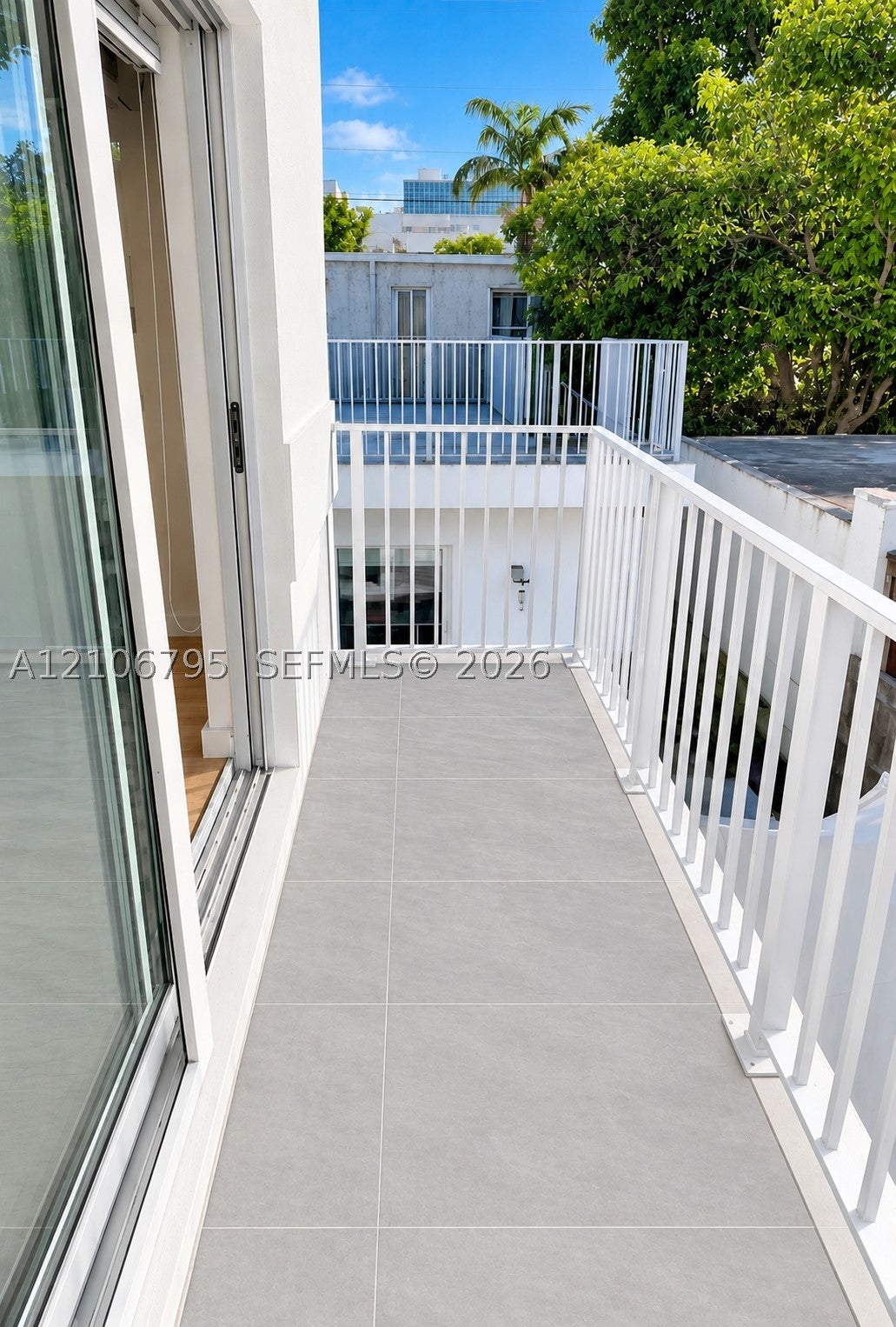 126 NE 43rd St 2