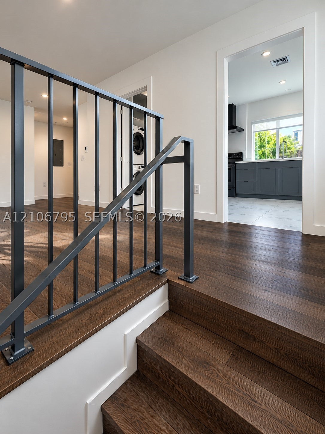 126 NE 43rd St 2