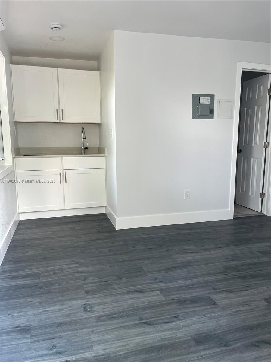 HIGH RIDGE PARK - Residential