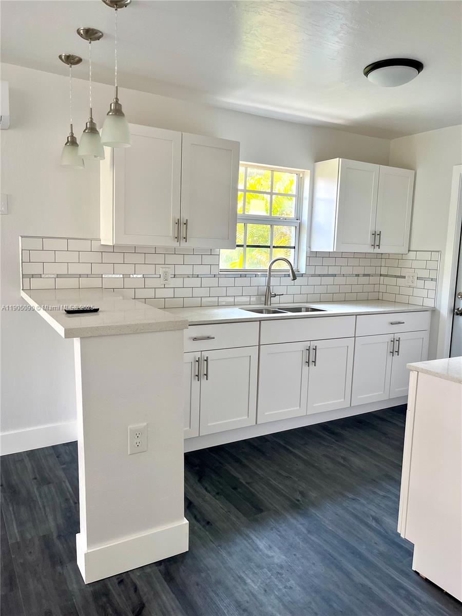 HIGH RIDGE PARK - Residential