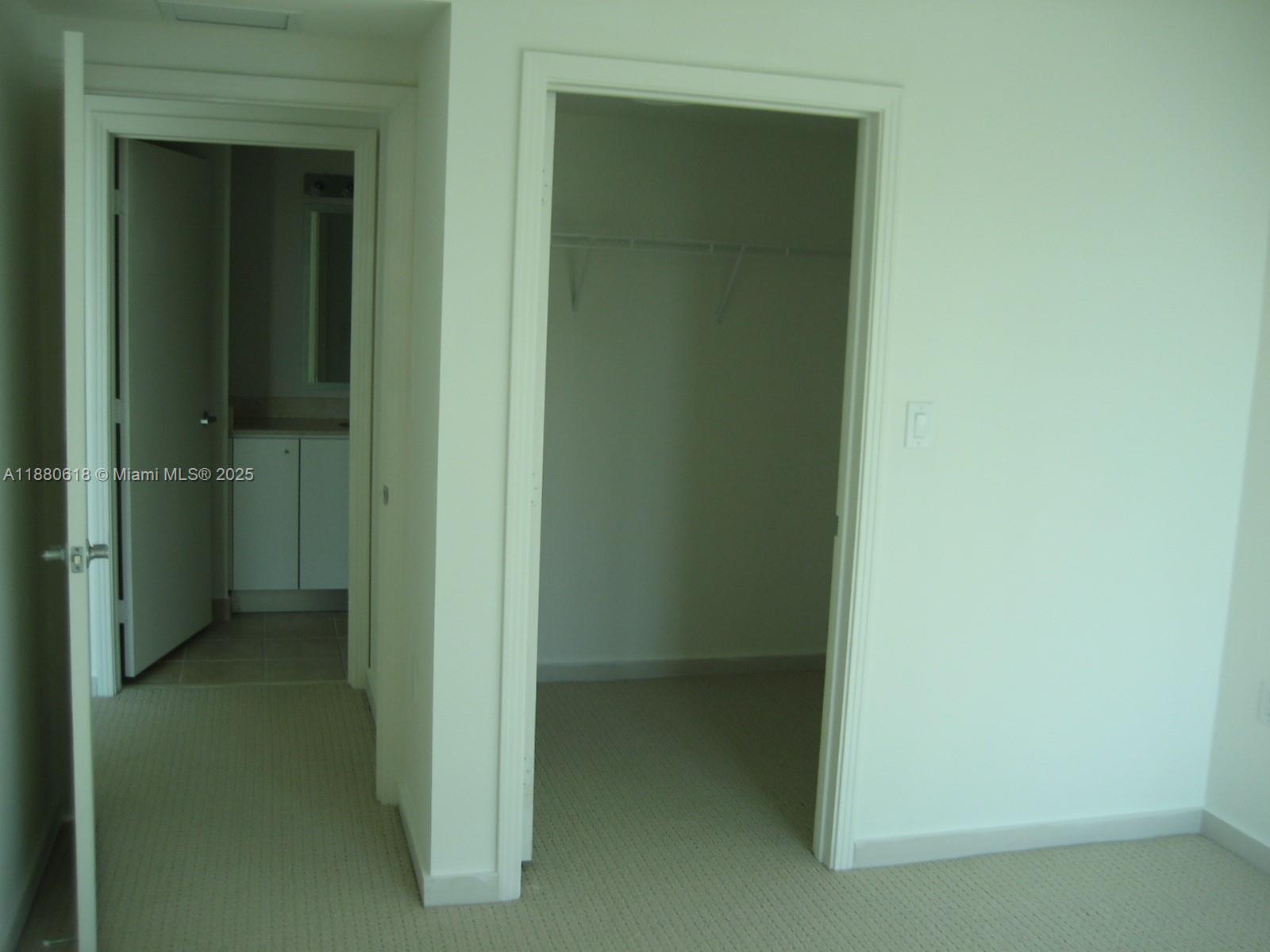 METROPOLIS II AT DADELAND - Residential