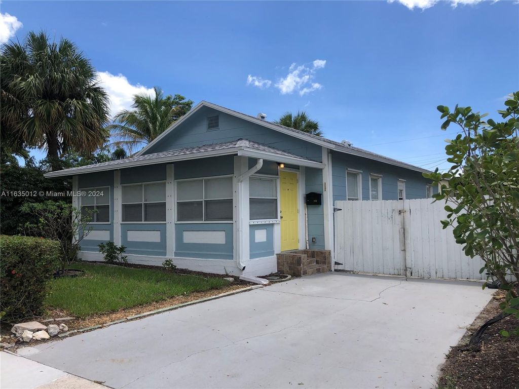 Photo of 112 N D St #1, Lake Worth, FL 33460 (MLS # A11635012)
