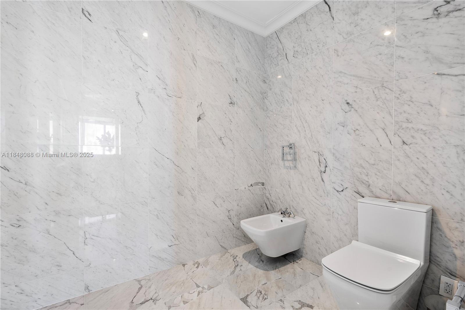 15701 COLLINS CONDO - Residential Lease