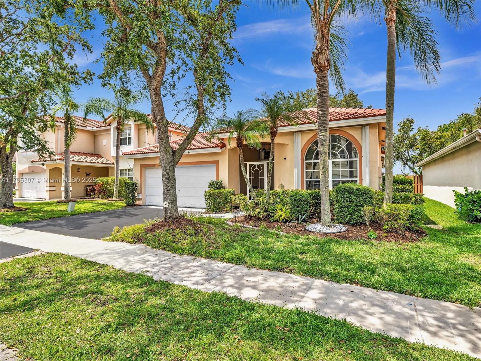 Property for Sale at 102 Gables Blvd, Weston, Broward County, Florida - Bedrooms: 3 
Bathrooms: 2  - $695,000