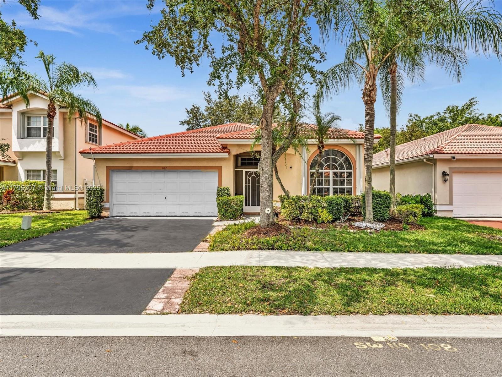 Property for Sale at 102 Gables Blvd, Weston, Broward County, Florida - Bedrooms: 3 
Bathrooms: 2  - $670,000