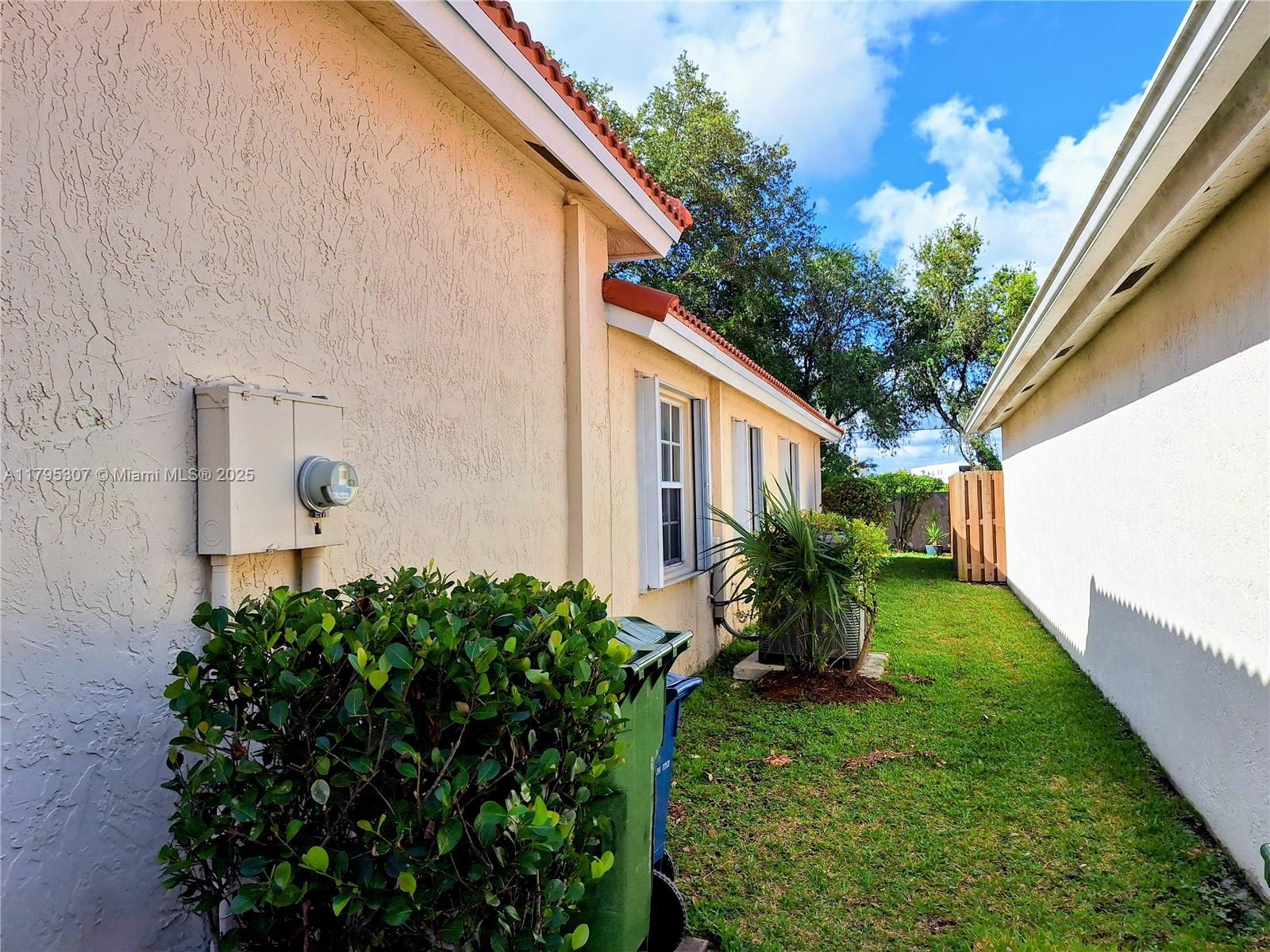 102 Gables Blvd