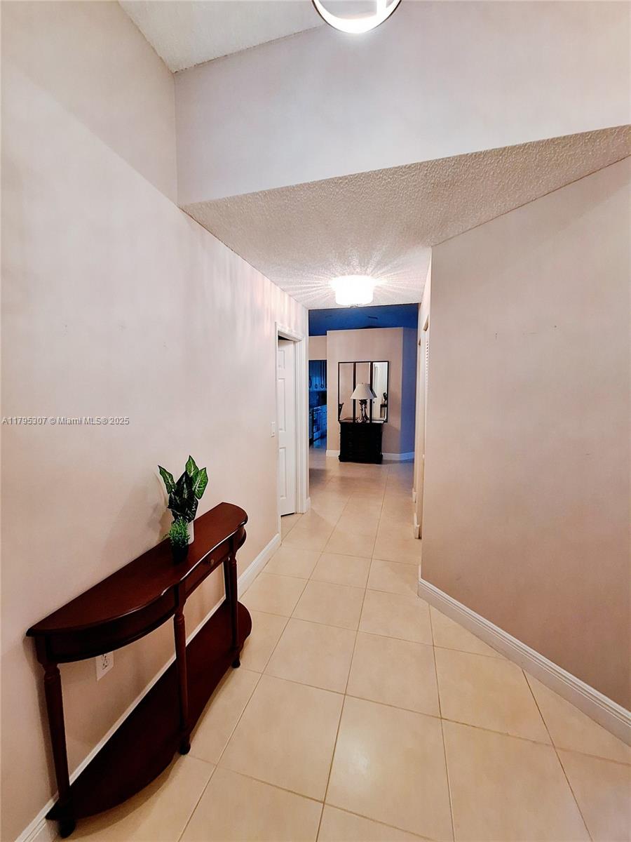 102 Gables Blvd